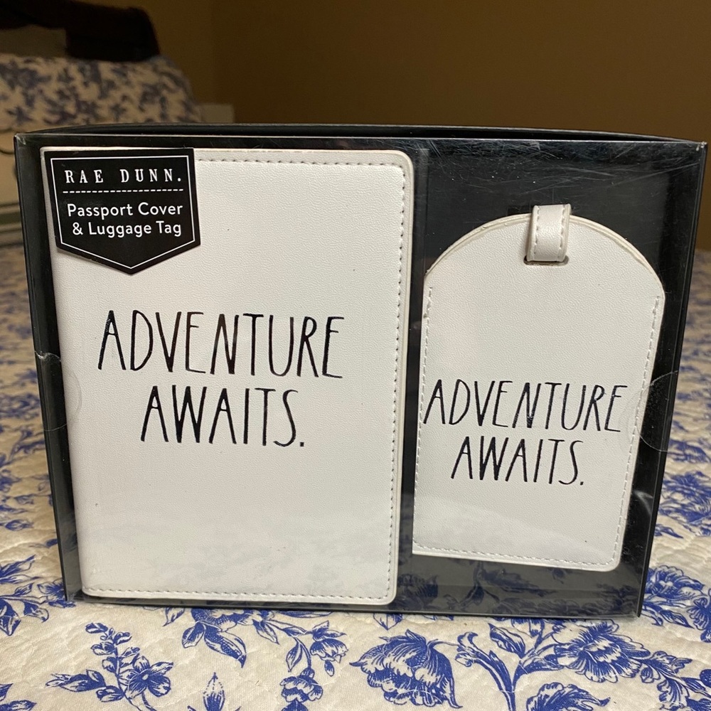 Rae Dunn passport luggage tag set